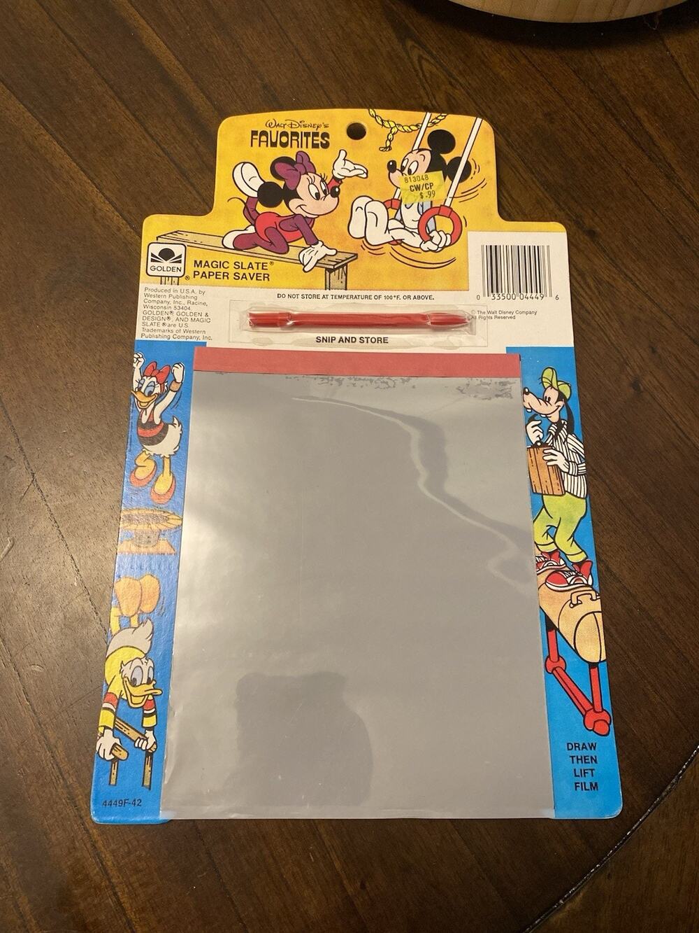 Vintage Walt Disney Mickey & Minnie Magic Slate Paper Saver New With Pen